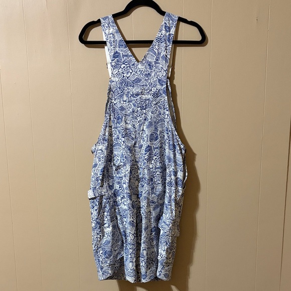 Duluth Trading Co Women’s Heirloom Gardening Short Overalls - Picture 3 of 4